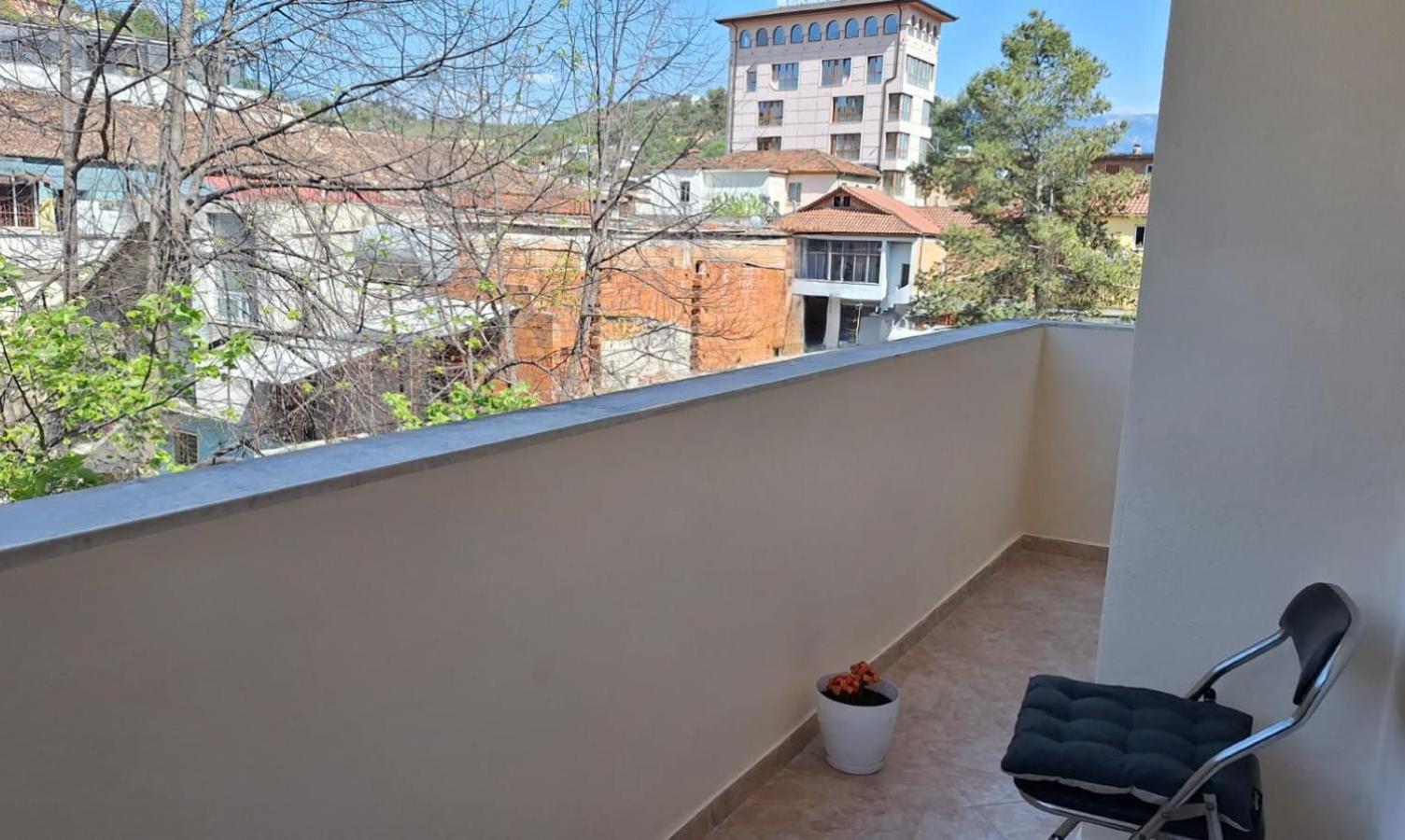 Promenade Apartment In City Centre Μπεράτ Εξωτερικό φωτογραφία