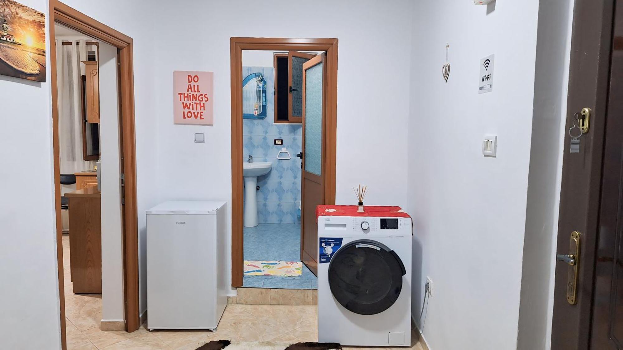 Promenade Apartment In City Centre Μπεράτ Εξωτερικό φωτογραφία